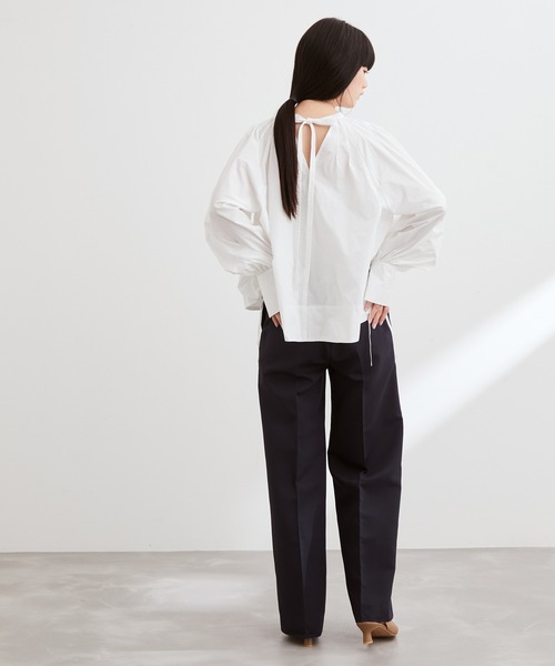 ADAM ET ROPE'（アダムエロペ）の「タフタボリュームタックブラウス（シャツ/ブラウス・レディース・ブラック/ホワイト・FREE）」の20枚目の写真