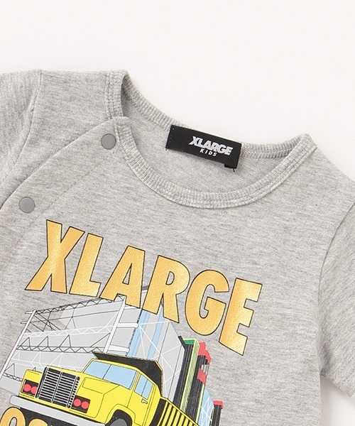 XLARGE KIDS（エクストララージキッズ）の「トラックグラフィック半袖カバーオール（ロンパース・キッズ・ホワイト/グレー/ブルー・70cm/80ｃｍ）」の8枚目の写真