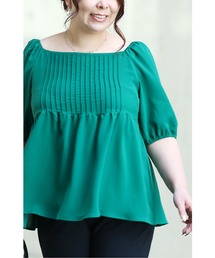 Ms.chubby by CAWAII（ミスチャビーバイカワイイ）の「【プラスサイズ】ぽっちゃりさん専用美デコルテブラウス トップス（シャツ/ブラウス）」