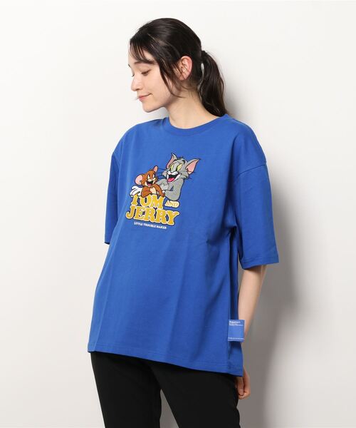 Tom&Jerry(トムアンドジェリー)の「【TOM&JERRY/トムとジェリー】サガラ刺繍エンブレムTシャツ/ビックシルエット(Tシャツ/カットソー・レディース・ホワイト/ブラック/イエロー/ブルー・M/L)」の11枚目の写真