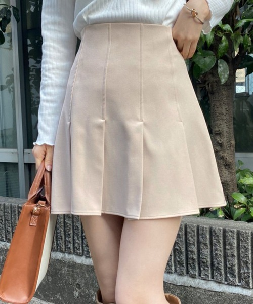 one after another NICE CLAUP（ワンアフターアナザーナイスクラップ）の「ボックスプリーツミニスカート（スカート・レディース・ブラック/ベージュ/チェック・FREE）」の3枚目の写真