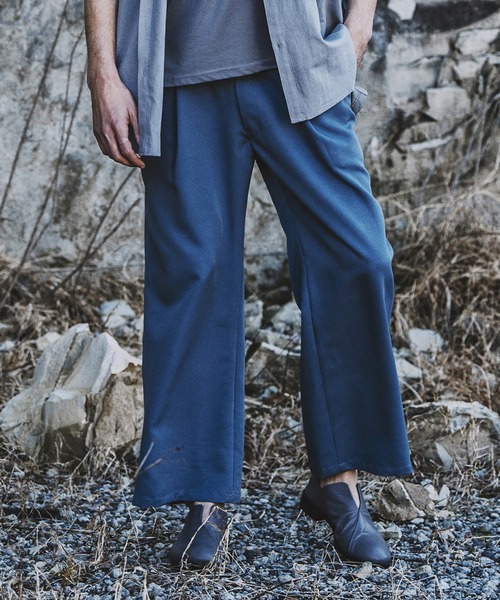 NO ID.(ノーアイディ)の「【NO ID.】High Waist Tuck Baggy Pants / ハイ ウエスト タック バギー パンツ(スラックス・メンズ・ブラック/ベージュ/ストライプ/ブルー系その他・2/1)」の3枚目の写真
