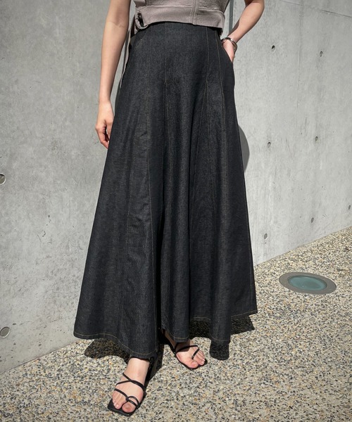 &g'aime（アンジェム）の「【&g’aime】デニムフレアスカート（デニムスカート・レディース・ブラック/ネイビー・FREE）」の8枚目の写真