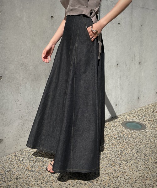 &g'aime（アンジェム）の「【&g’aime】デニムフレアスカート（デニムスカート・レディース・ブラック/ネイビー・FREE）」の13枚目の写真