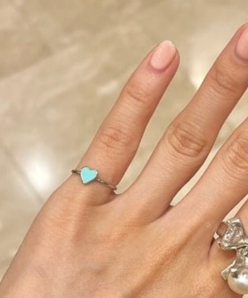 Ray BEAMS(レイビームス)の「プチ エポ ハート ピンキーリング(リング・レディース・レッド/ゴールド/ブルー系その他2/オフホワイト・3/5)」の18枚目の写真