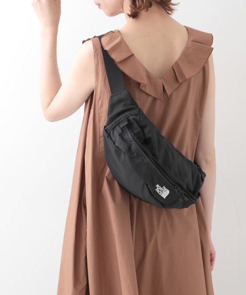 SLOBE IENA（スローブイエナ）の「【THE NORTH FACE/ ザノースフェイス】 SWEEP（ショルダーバッグ・レディース・カーキ/ブラック・FREE）」の17枚目の写真