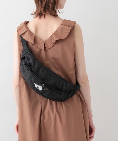 SLOBE IENA（スローブイエナ）の「【THE NORTH FACE/ ザノースフェイス】 SWEEP（ショルダーバッグ・レディース・カーキ/ブラック・FREE）」の18枚目の写真