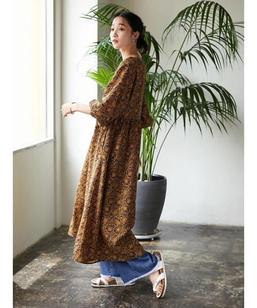 CRAFT STANDARD BOUTIQUE(クラフトスタンダードブティック)の「オリエンタル柄ジョーゼットワンピース *(ワンピース・レディース・ライトグレー/ネイビー・FREE)」の22枚目の写真