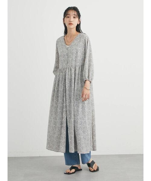 CRAFT STANDARD BOUTIQUE(クラフトスタンダードブティック)の「オリエンタル柄ジョーゼットワンピース *(ワンピース・レディース・ライトグレー/ネイビー・FREE)」の19枚目の写真