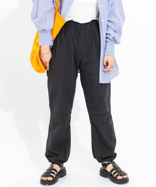 nemne store(ネンネストア)の「【低身長用サイズあり】ナイロンスノーパンツ(カーゴパンツ・レディース・オフホワイト/オレンジ/スミクロ・SMALL/MEDIUM)」の12枚目の写真