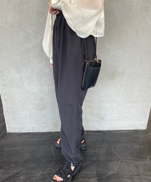nemne store(ネンネストア)の「【低身長用サイズあり】ナイロンスノーパンツ(カーゴパンツ・レディース・オフホワイト/オレンジ/スミクロ・SMALL/MEDIUM)」の9枚目の写真
