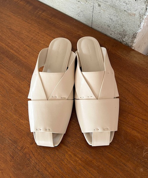 CAPRICIEUX LE'MAGE（カプリシューレマージュ）の「グルカミュール（サンダル・レディース・ホワイト系その他/ブラック・37/38）」の19枚目の写真