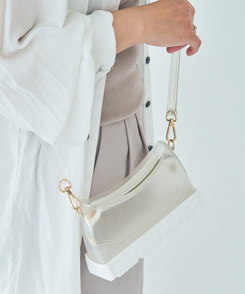 macaroni edge（マカロニエッジ）の「〈macaroni edge/マカロニエッジ〉クリア ショルダー バッグ（ショルダーバッグ・レディース・ブラック/ピンク/イエロー/オレンジ/クリア/パープル/グリーン・ONE SIZE）」の7枚目の写真