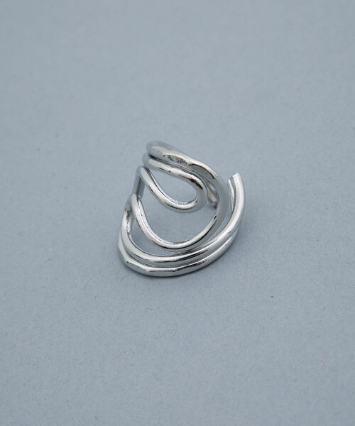 UNITED TOKYO（ユナイテッドトウキョウ）の「スパイラルラインリング（リング・メンズ・シルバー・0）」の3枚目の写真