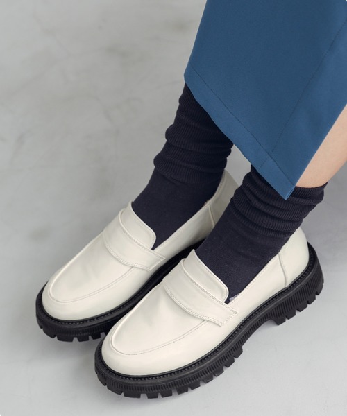 Chaco closet(チャコ クローゼット)の「厚底タンクソールローファー(ローファー・レディース・ブラック/ブラウン/アイボリー・S/M/L)」の12枚目の写真