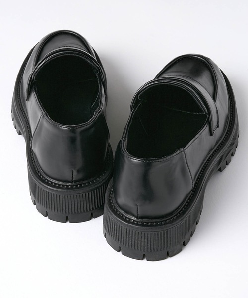 Chaco closet(チャコ クローゼット)の「厚底タンクソールローファー(ローファー・レディース・ブラック/ブラウン/アイボリー・S/M/L)」の9枚目の写真