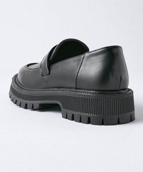 Chaco closet(チャコ クローゼット)の「厚底タンクソールローファー(ローファー・レディース・ブラック/ブラウン/アイボリー・S/M/L)」の6枚目の写真