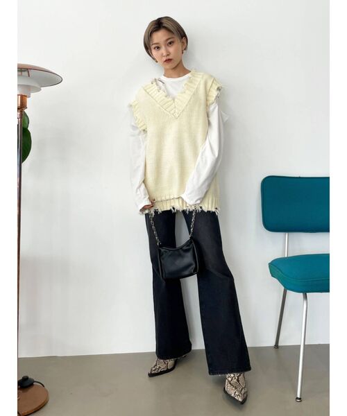 EMODA（エモダ）の「ビンテージクラッシュロングTシャツ（Tシャツ/カットソー・レディース・ホワイト/ブラック/レッド・FREE）」の20枚目の写真