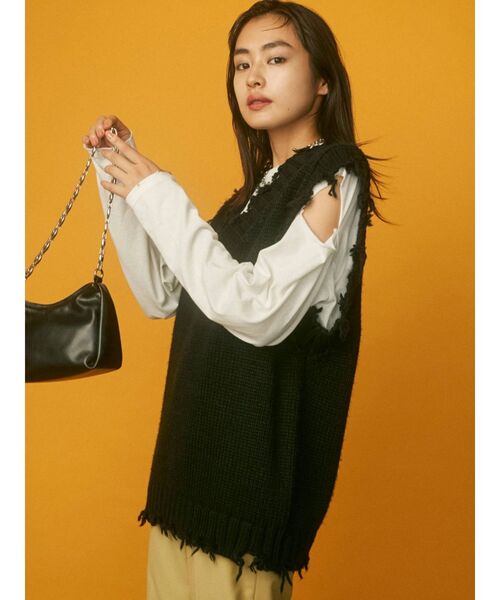 EMODA（エモダ）の「ビンテージクラッシュロングTシャツ（Tシャツ/カットソー・レディース・ホワイト/ブラック/レッド・FREE）」の17枚目の写真