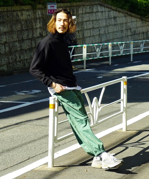 UNIIT(ユニット)の「【UNIIT/ユニット】11oz 裏起毛 ビッグシルエット タートルネック スウェット トレーナー(スウェット・メンズ・杢グレー/ネイビー/ブラック・MEDIUM/LARGE/X-LARGE)」の20枚目の写真
