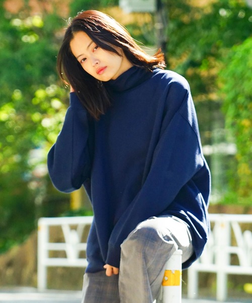 UNIIT(ユニット)の「【UNIIT/ユニット】11oz 裏起毛 ビッグシルエット タートルネック スウェット トレーナー(スウェット・メンズ・杢グレー/ネイビー/ブラック・MEDIUM/LARGE/X-LARGE)」の13枚目の写真