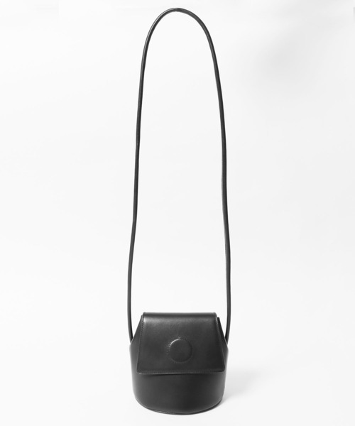 MODERN WEAVING(モダンウィーヴィング)の「MODERN WEAVING/モダンウィーヴィング PETITE TRAPEZE BUCKET シンプル ショルダーバッグ ミニバッグ フラップバッグ(ショルダーバッグ・メンズ・ブラウン/ブラック/ダークブラウン・ONE SIZE)」の17枚目の写真