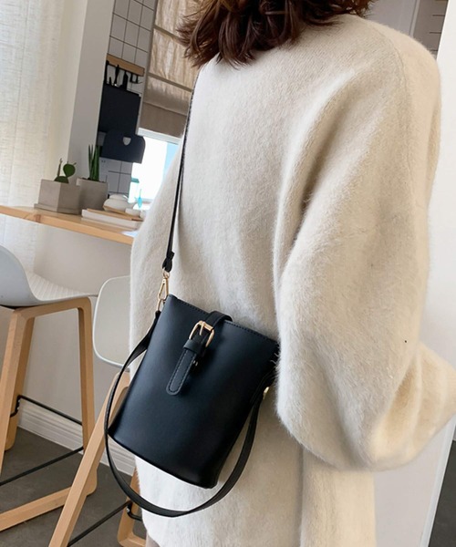 shopnikoniko（ショップニコニコ）の「バケツ型 ベルトデザイン ショルダーバッグ（ショルダーバッグ・レディース・ブラウン/ベージュ/ブラック・フリー）」の7枚目の写真