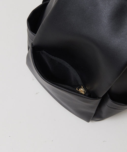 LOWELL things(ロウェル シングス)の「【Produce byスタイリスト小山田早織】10ポケット ORIGINAL BAGPACK MINI(バックパック/リュック・レディース・ブラック/アイボリー・フリー)」の14枚目の写真