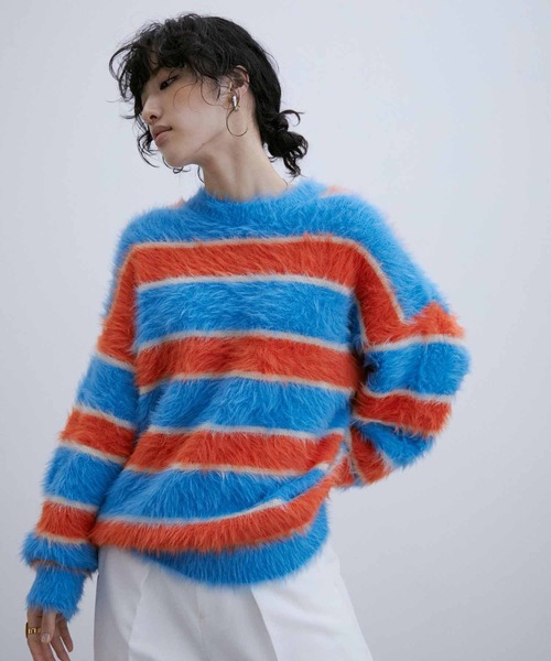 ADAM ET ROPE'(アダムエロペ)の「オーバーサイズ ナイロンファー ニット プルオーバー/ユニセックス(ニット/セーター・メンズ・ブルー/ブラック/ブルー系その他6/ベージュ/モスグリーン/オレンジ・M/L)」の18枚目の写真