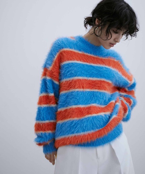 ADAM ET ROPE'(アダムエロペ)の「オーバーサイズ ナイロンファー ニット プルオーバー/ユニセックス(ニット/セーター・メンズ・ブルー/ブラック/ブルー系その他6/ベージュ/モスグリーン/オレンジ・M/L)」の19枚目の写真