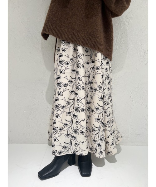 JUMELLE(ジュメロ)の「【オールシーズン,低身長~高身長】花柄フレアスカート(スカート・レディース・アイボリー・FREE)」の8枚目の写真