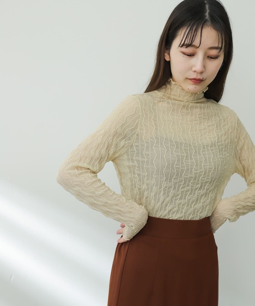 SENSE OF PLACE by URBAN RESEARCH（センスオブプレイスバイアーバンリサーチ）の「ウェーブパターンハイネックシアートップ（Tシャツ/カットソー・レディース・ブラック/ベージュ/オフホワイト・ONE）」の9枚目の写真