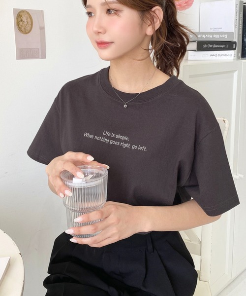 moment+（モーメントプラス）の「ロゴ刺繍半袖Tシャツ（Tシャツ