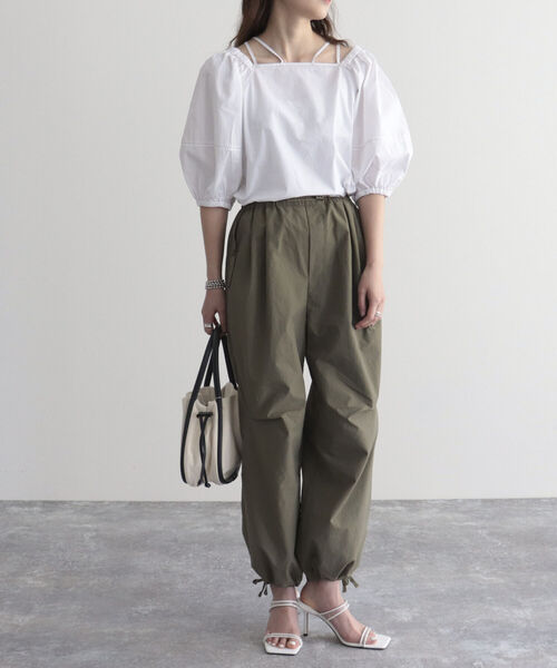 fredy emue（フレディエミュ）の「マルチウェイ袖ボリュームブラウス（シャツ/ブラウス・レディース・ネイビー/オフホワイト/レッド・38）」の5枚目の写真