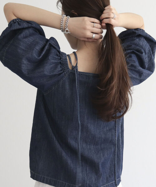 fredy emue（フレディエミュ）の「マルチウェイ袖ボリュームブラウス（シャツ/ブラウス・レディース・ネイビー/オフホワイト/レッド・38）」の19枚目の写真