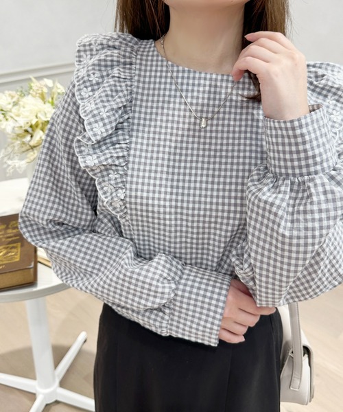 apres jour(アプレジュール)の「スカラップフリルブラウス【ZOZOTOWN限定アイテム】(シャツ/ブラウス・レディース・ブラック系その他/レッド系その他/グレー系その他・X-LARGE/フリー)」の18枚目の写真