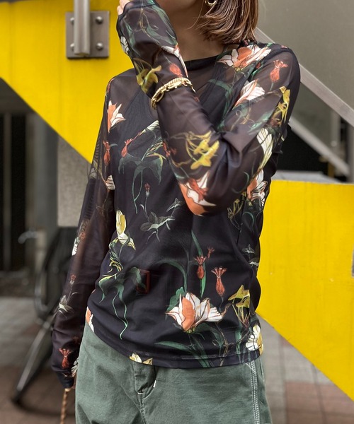 mi via loca(ミヴィアロカ)の「アソート アブストラクト・レオパード・花柄チュールトップス(Tシャツ/カットソー・レディース・ホワイト/ブラック/ブラック系その他/ブルー/ベージュ/ナチュラル/グレー/ブラック系1/ホワイト系1・FREE)」の10枚目の写真