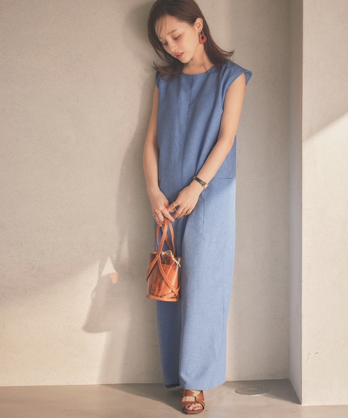 KOBE LETTUCE（コウベレタス）の「[ 田中亜希子さんコラボ ] リネンライクオールインワン（つなぎ/オールインワン・レディース・サンドベージュ/ダークネイビー/ブルー・M/PM）」の2枚目の写真