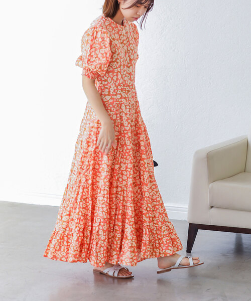 La TOTALITE（ラトータリテ）の「【Poppy Field  the label/ポピーフィールド ザ レーベル】ティアードドレス（ワンピース・レディース・パープル/ピンク・FREE）」の2枚目の写真