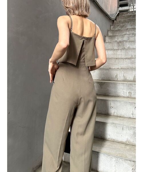 EMODA(エモダ)の「レイヤーサロペット(つなぎ/オールインワン・レディース・ブルー/ブラック/ベージュ・FREE)」の5枚目の写真