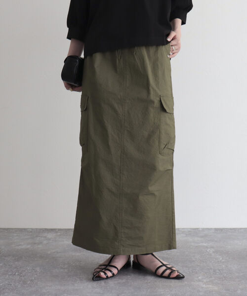 fredy emue（フレディエミュ）の「ロングベイカースカート（スカート・レディース・アイボリー/カーキ・38）」の16枚目の写真
