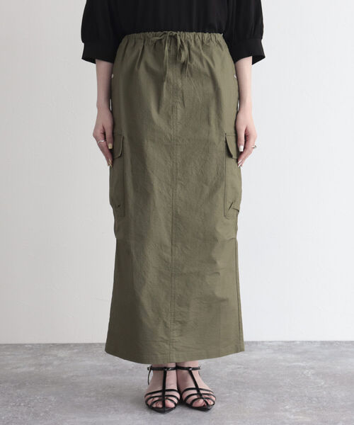 fredy emue（フレディエミュ）の「ロングベイカースカート（スカート・レディース・アイボリー/カーキ・38）」の19枚目の写真