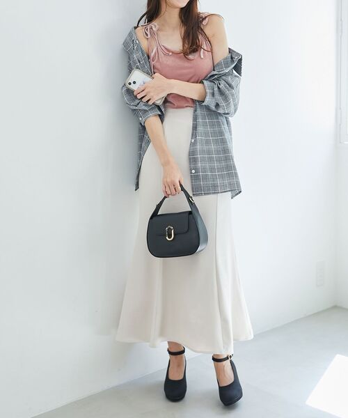 MAJESTIC LEGON（マジェスティックレゴン）の「【WEB限定XLサイズあり】ふかふかクッションパンプス（パンプス・レディース・グレイッシュベージュ/ブラウン/ブラック/ブラック系その他2・MEDIUM/X-LARGE/LARGE/SMALL）」の9枚目の写真