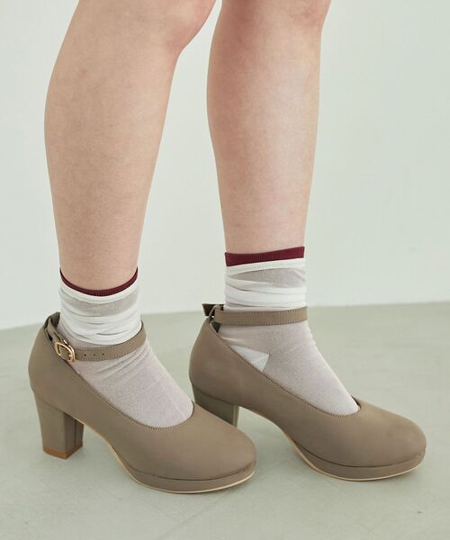 MAJESTIC LEGON（マジェスティックレゴン）の「【WEB限定XLサイズあり】ふかふかクッションパンプス（パンプス・レディース・グレイッシュベージュ/ブラウン/ブラック/ブラック系その他2・MEDIUM/X-LARGE/LARGE/SMALL）」の15枚目の写真