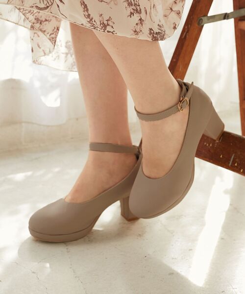 MAJESTIC LEGON（マジェスティックレゴン）の「【WEB限定XLサイズあり】ふかふかクッションパンプス（パンプス・レディース・グレイッシュベージュ/ブラウン/ブラック/ブラック系その他2・MEDIUM/X-LARGE/LARGE/SMALL）」の20枚目の写真