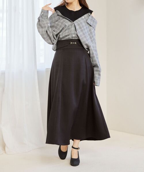 MAJESTIC LEGON（マジェスティックレゴン）の「【WEB限定XLサイズあり】ふかふかクッションパンプス（パンプス・レディース・グレイッシュベージュ/ブラウン/ブラック/ブラック系その他2・MEDIUM/X-LARGE/LARGE/SMALL）」の21枚目の写真