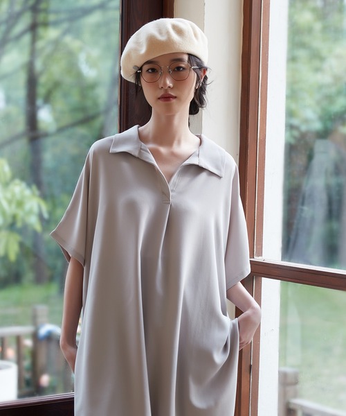 On One's Own(オンワンズオン)の「On One's Own ルーズフィットスキッパーカラーチュニックトップ(チュニック・レディース・ホワイト/ライトグレー/ブラック/オリーブ・フリー(M)/L)」の9枚目の写真