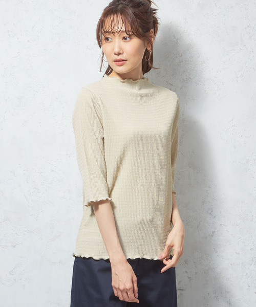 Petit Honfleur(プチオンフルール)の「シャーリングジャガードプルオーバー(Tシャツ/カットソー・レディース・イエロー/ベージュ/ブラック・M/L)」の2枚目の写真