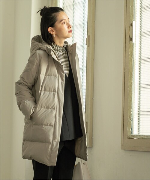 OPAQUE.CLIP(オペークドットクリップ)の「◆≪S-LLsize≫ ミュラーダウン/撥水フードミドル丈コート【洗濯機洗い可/抗菌加工/撥水加工/リサイクル素材】(ダウンジャケット/コート・レディース・ベージュ/ブラック/ホワイト系9・36/40/42/38)」の16枚目の写真