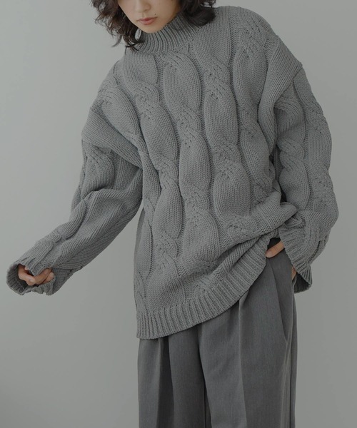 hellam（へラム）の「ビックケーブルニットプルオーバー（ニット